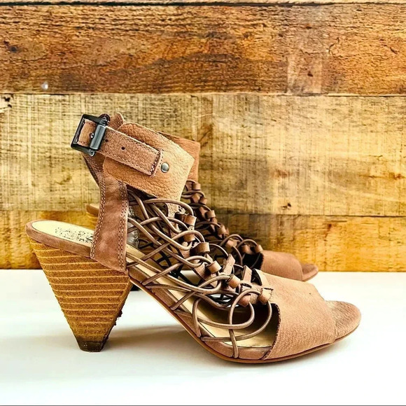 Vince Camuto Evel Sandals - Picture 4 of 9